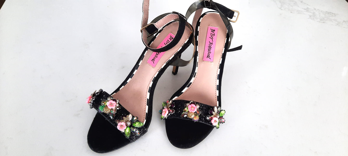 Betsey Johnson - RARE Heeled Sandals 5.5